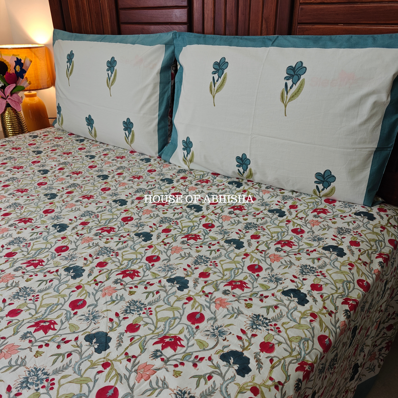 Mehfil Hand Block Premium Bedsheet Set