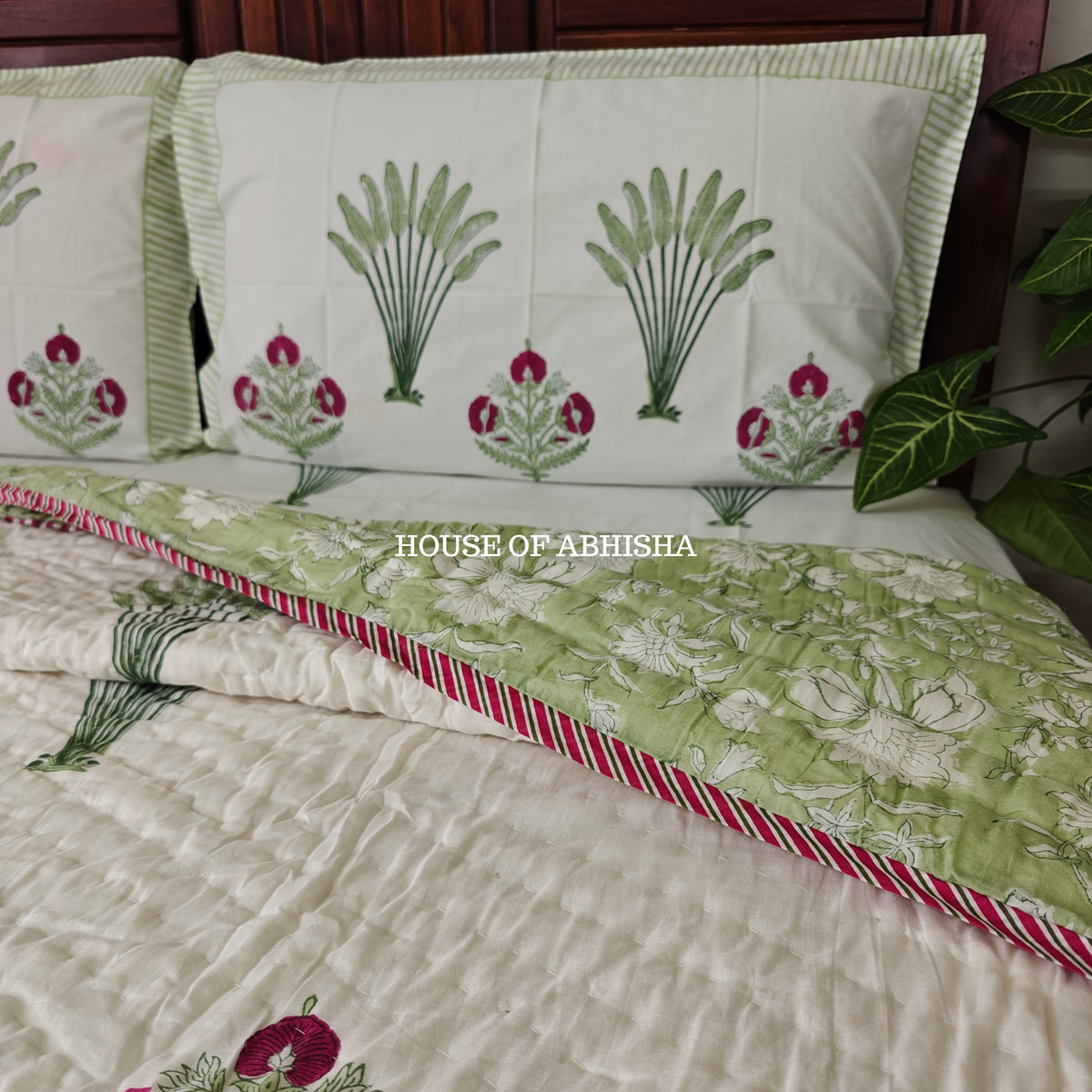 Riwaayat Handblock Bedsheet + Quilt Combo Set