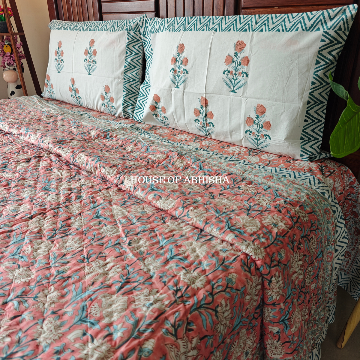 Rangrez Handblock Bedsheet + Quilt Combo Set