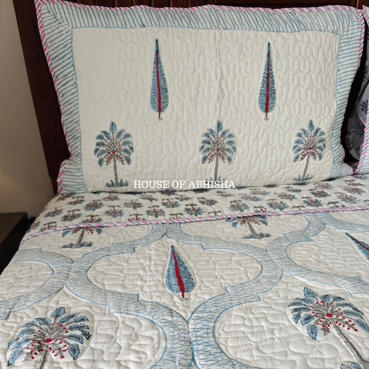 Aurelia Quilted Cotton Reversible Bedcover