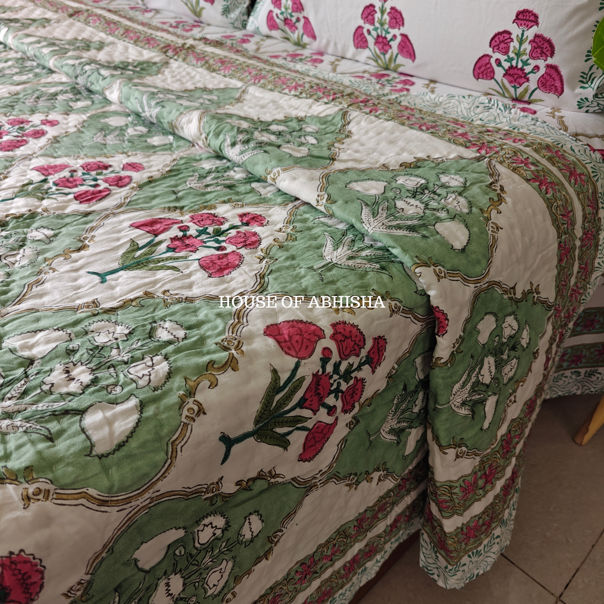 The Bagh Reversible Organic Mulmul Cotton Quilt