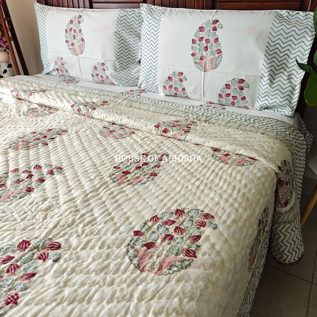 Madhuban Reversible Organic Mulmul Cotton Quilt