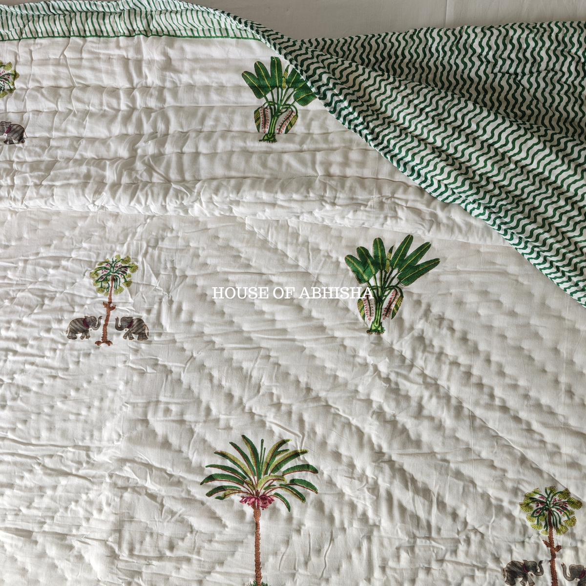 Vanika Reversible Organic Mulmul Cotton Quilt