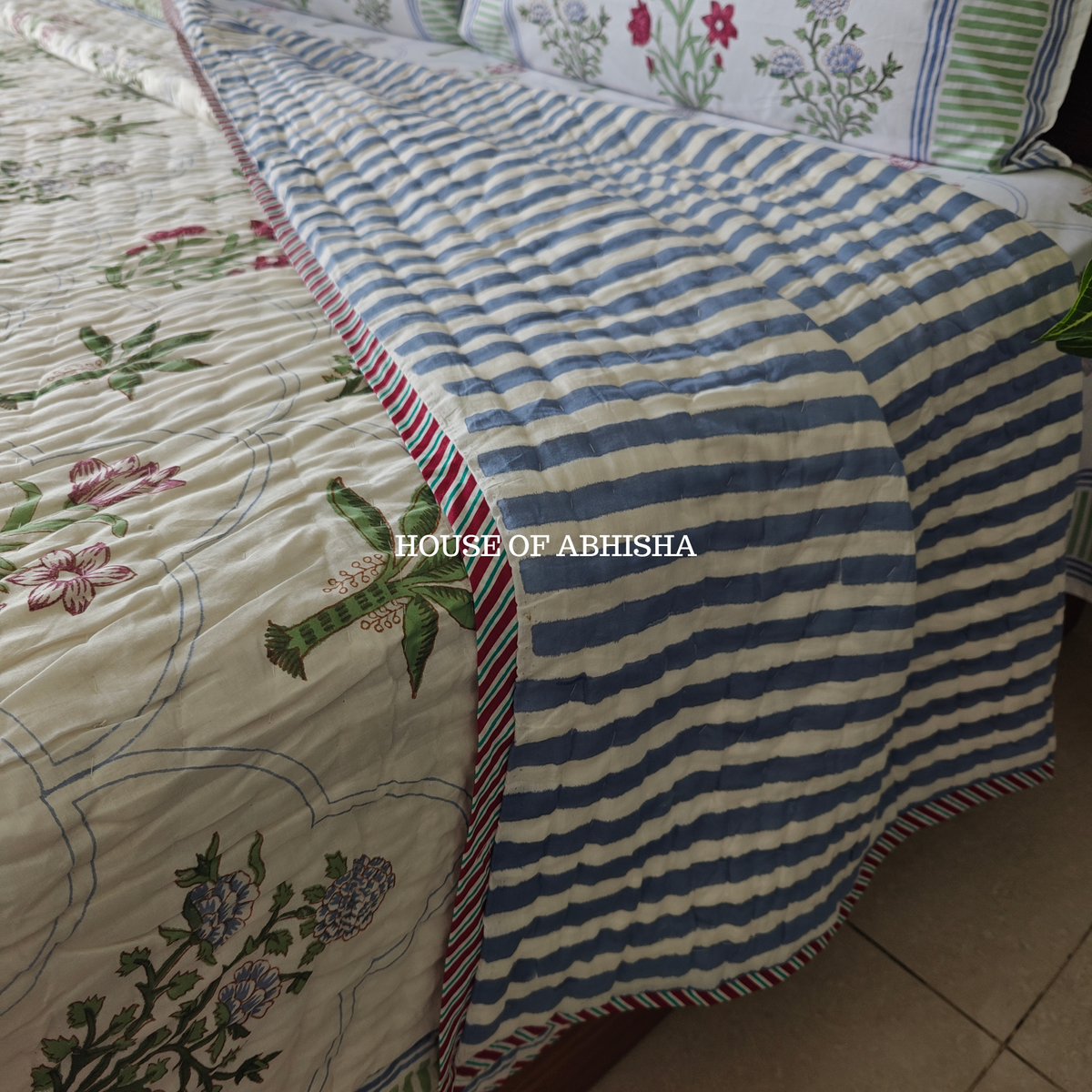 Island Beauty Reversible Organic Mulmul Cotton Quilt