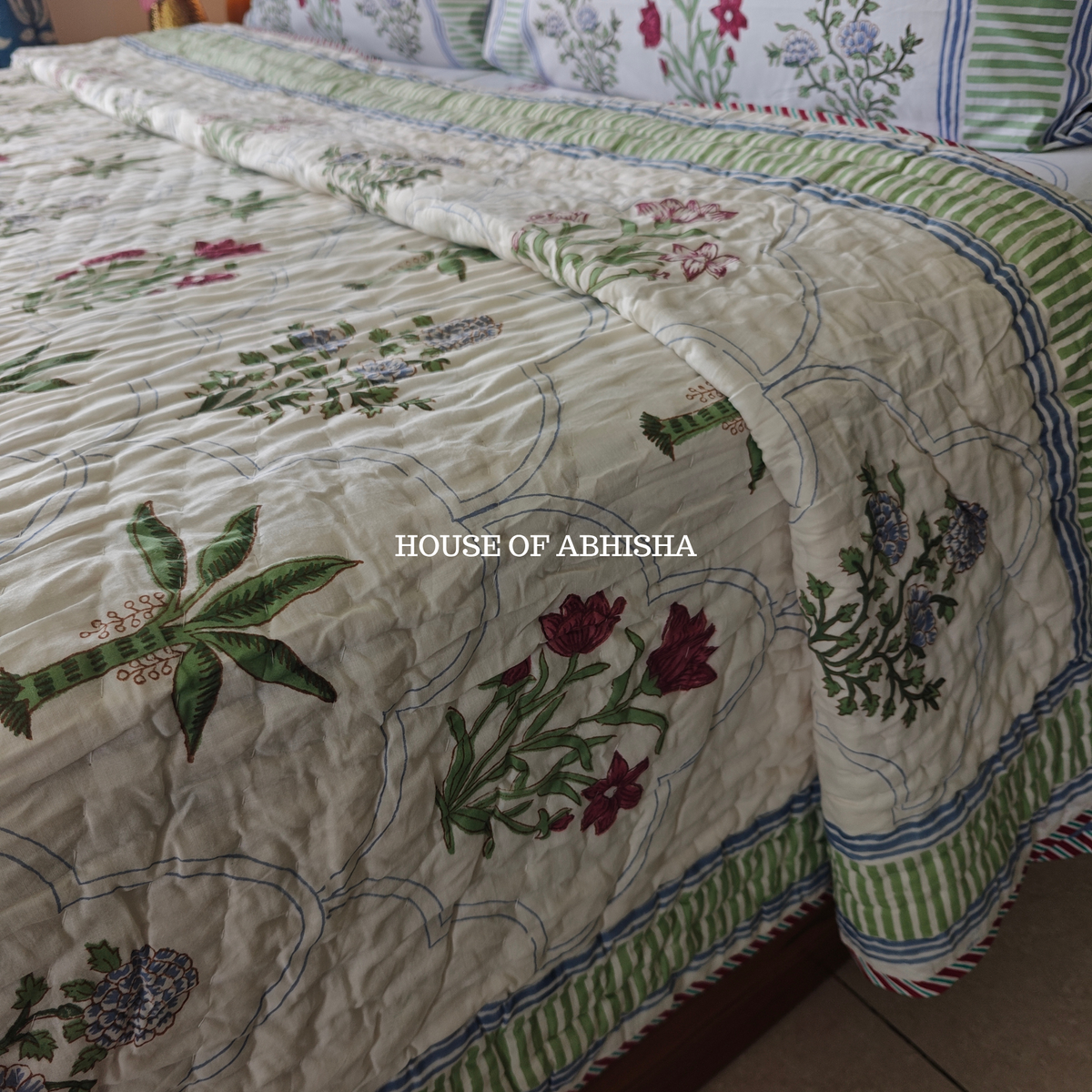 Island Beauty Reversible Organic Mulmul Cotton Quilt