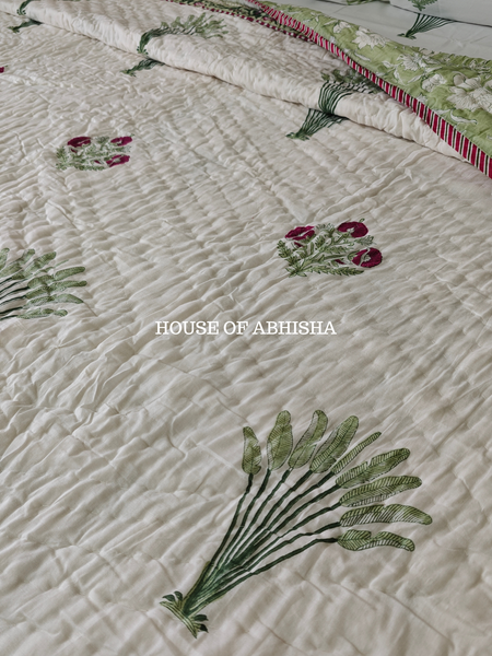 Riwaayat Reversible Organic Mulmul Cotton Quilt