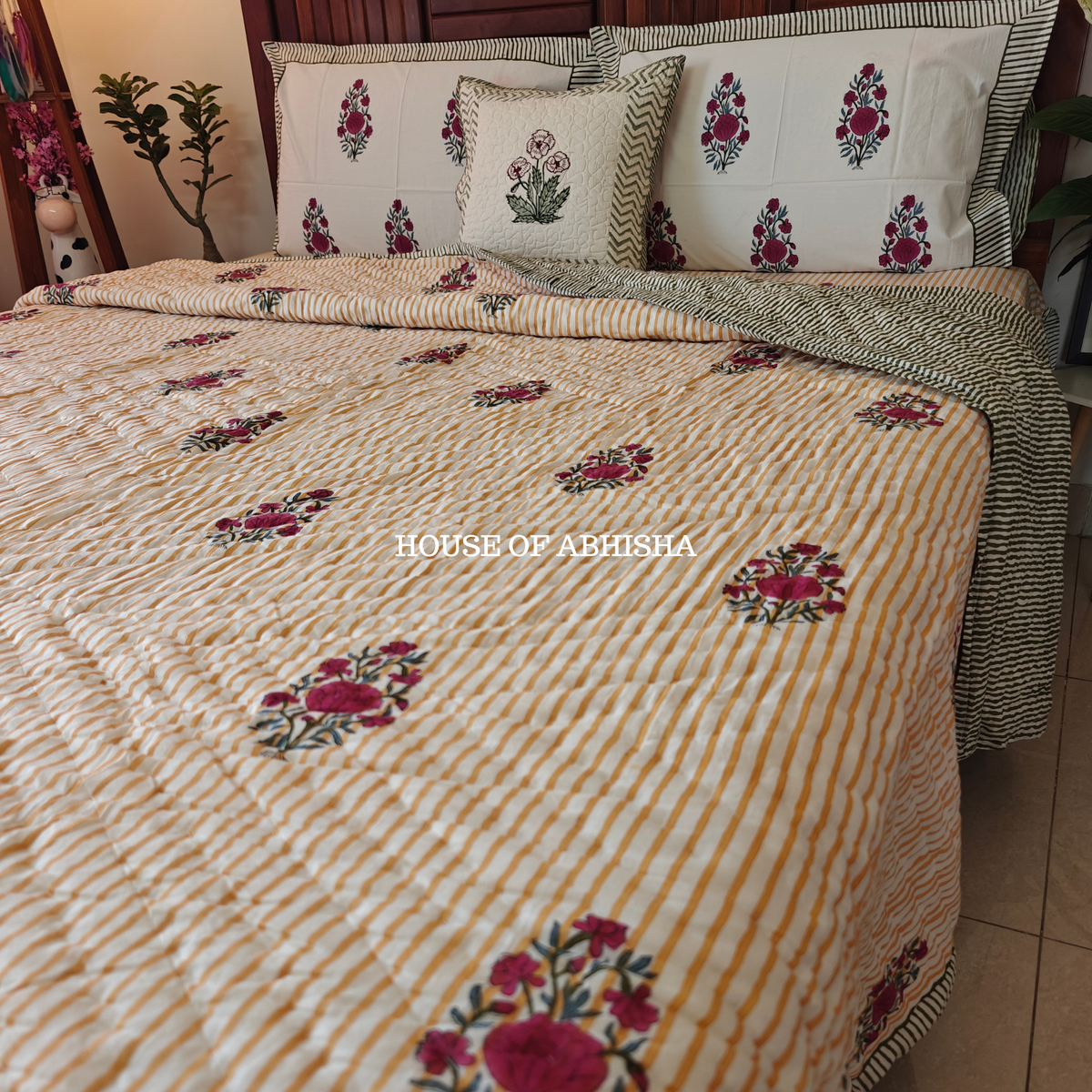 Noor Bagh Reversible Organic Mulmul Cotton Quilt