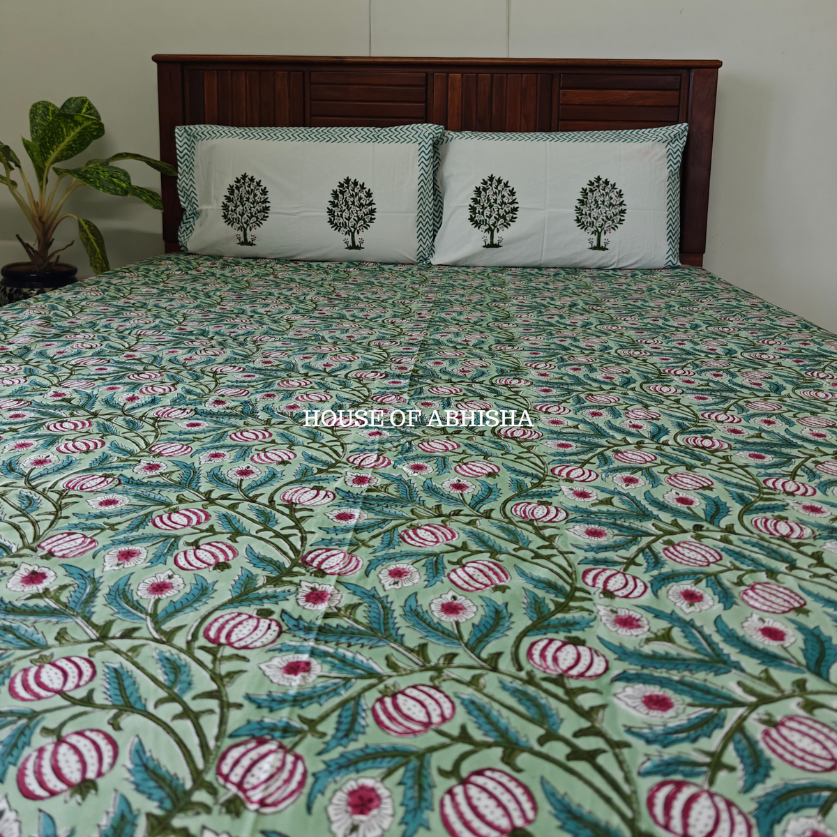 Anar Jaal Hand Block Premium Bedsheet Set