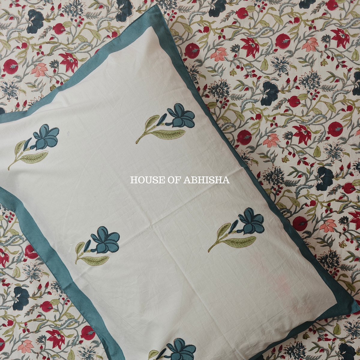 Mehfil Hand Block Premium Bedsheet Set