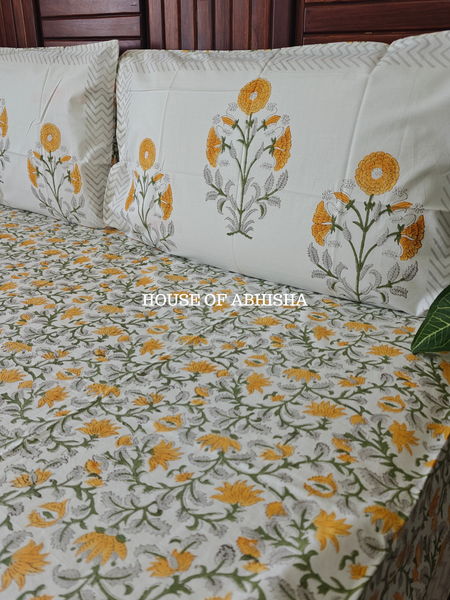 Guldasta Hand Block Premium Bedsheet Set