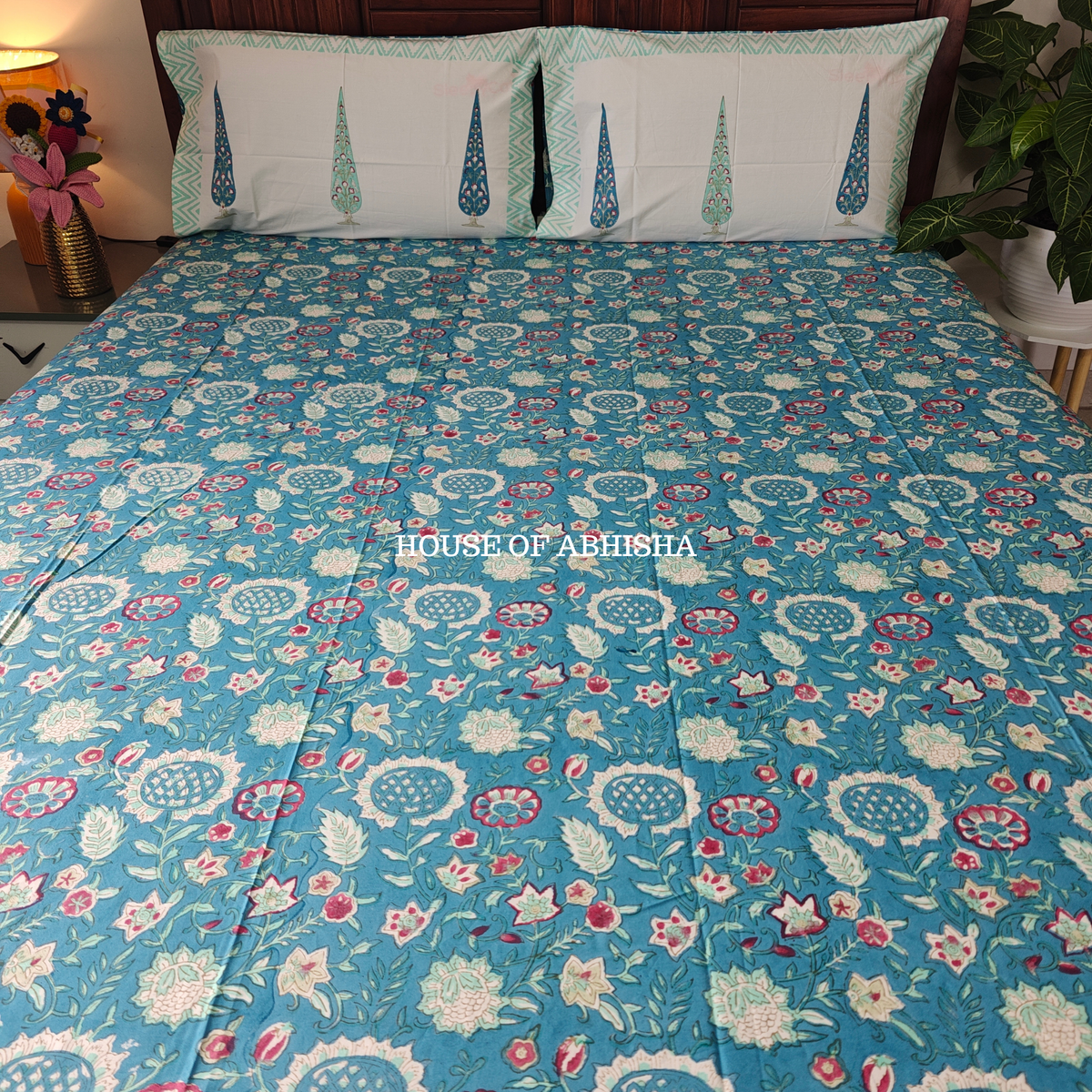 Mehfil Hand Block Premium Bedsheet Set