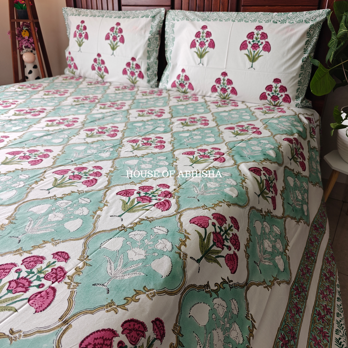 Gulnaar Hand Block Premium Bedsheet Set