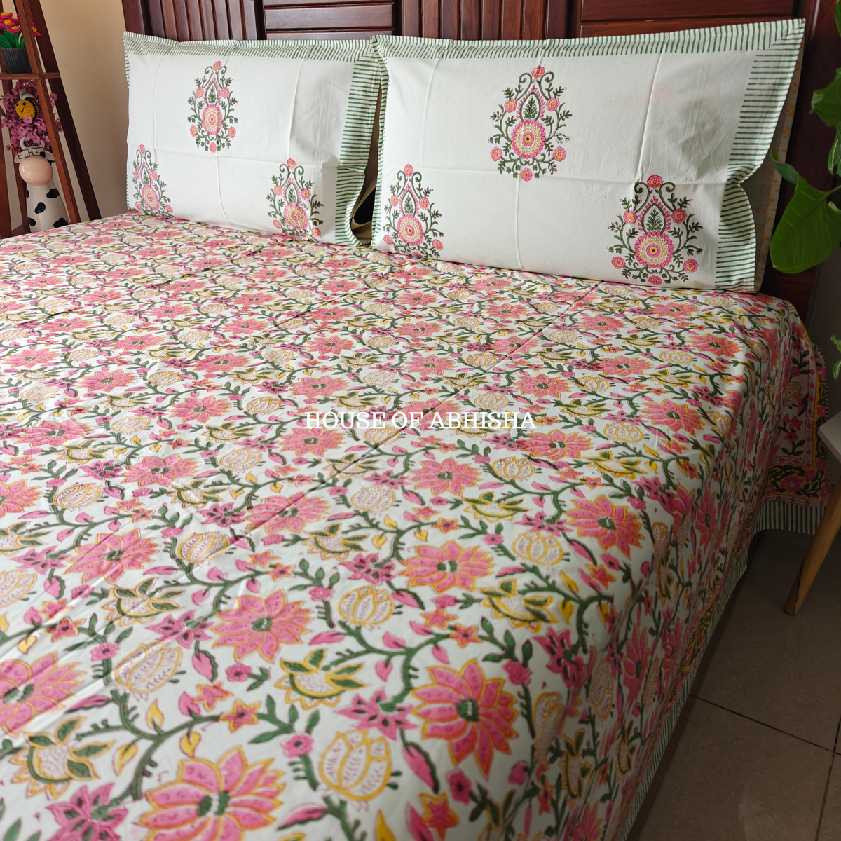 Bahar Hand Block Premium Bedsheet Set