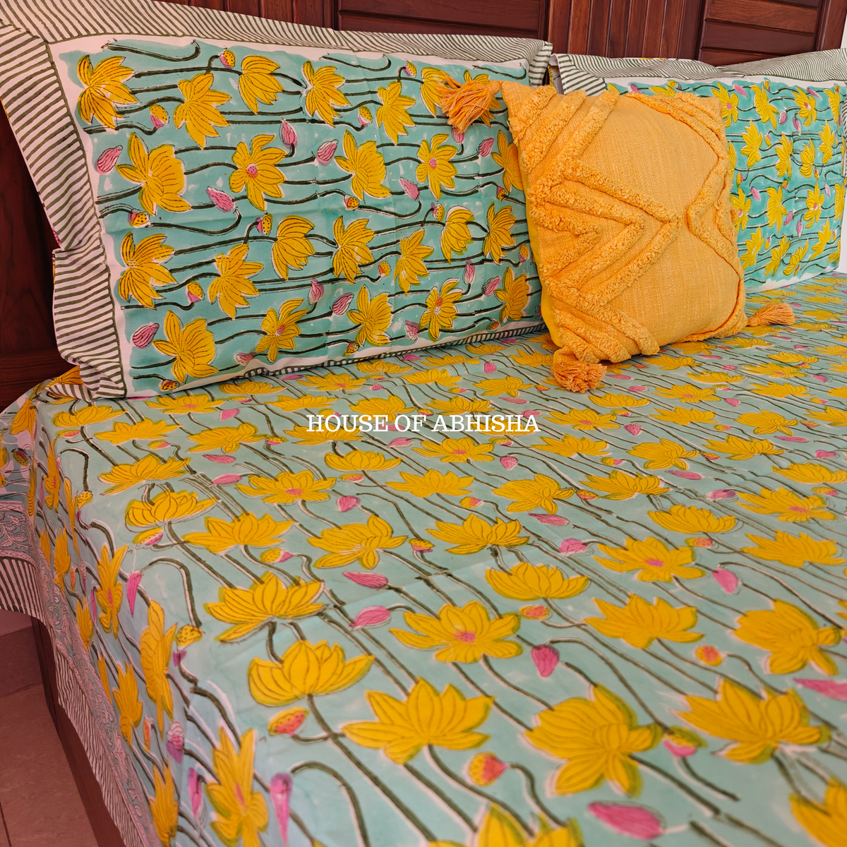 Flora Hand Block Premium Bedsheet Set
