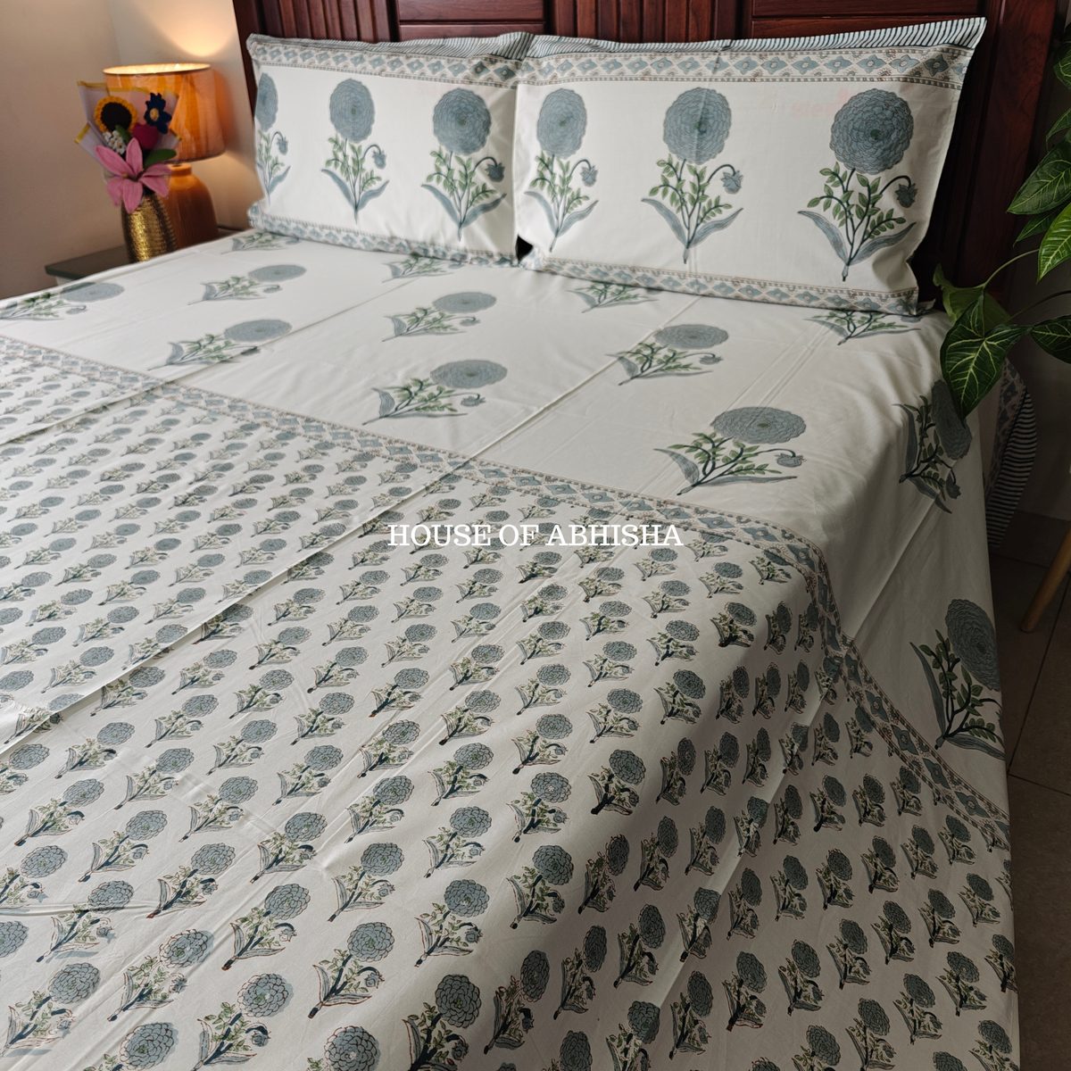 Rajnigandha Hand Block Premium Bedsheet Set