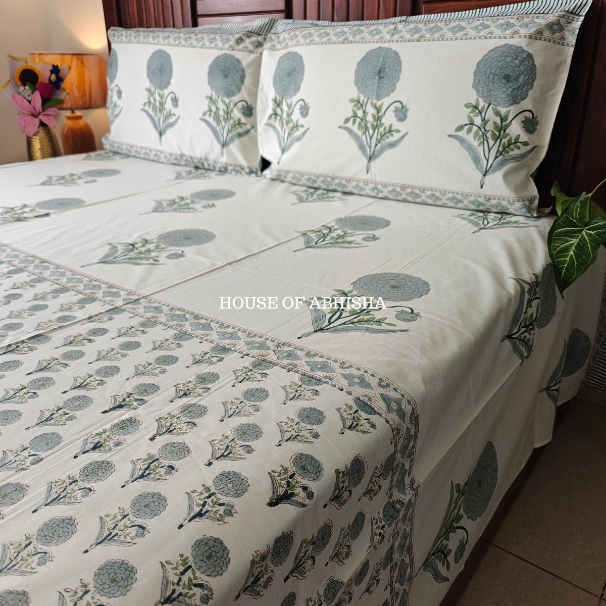 Rajnigandha Hand Block Premium Bedsheet Set
