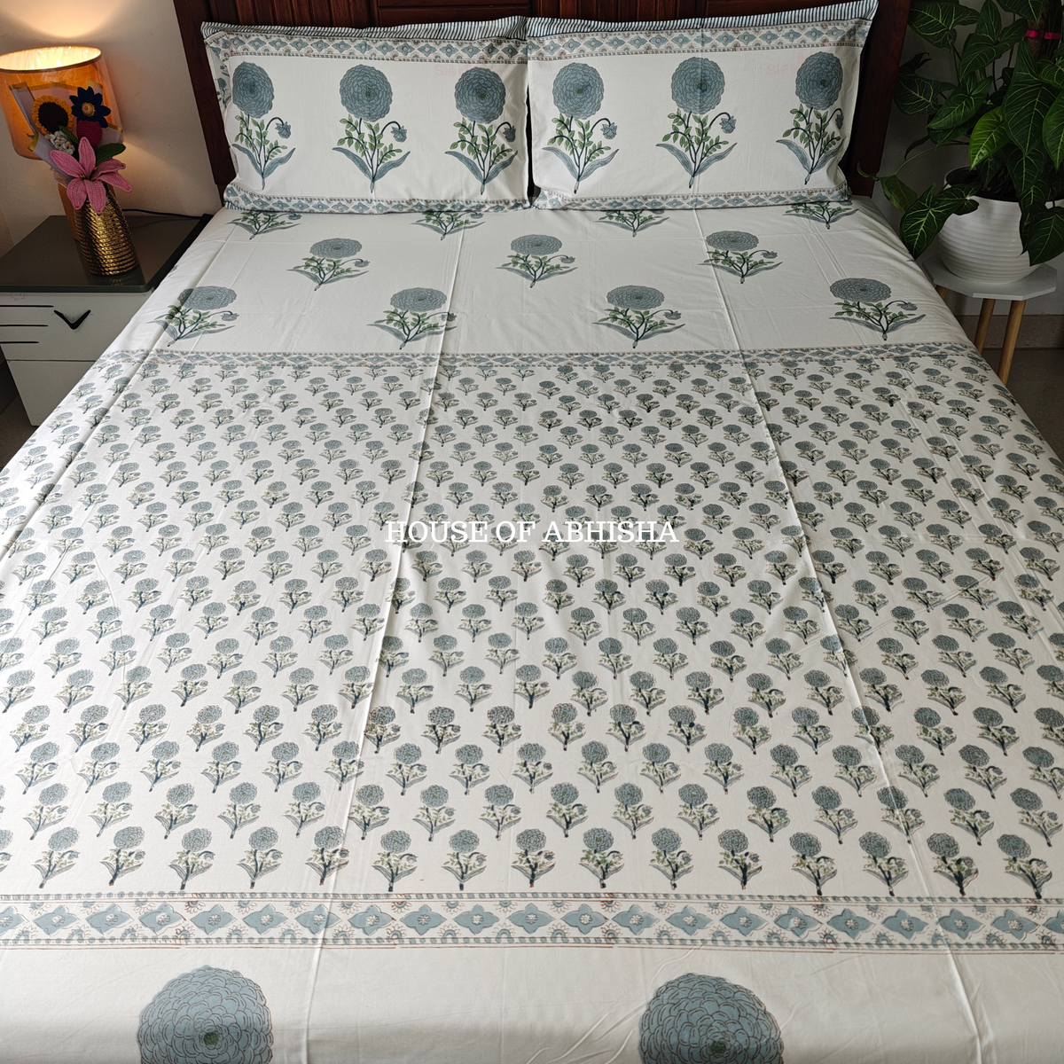 Rajnigandha Hand Block Premium Bedsheet Set