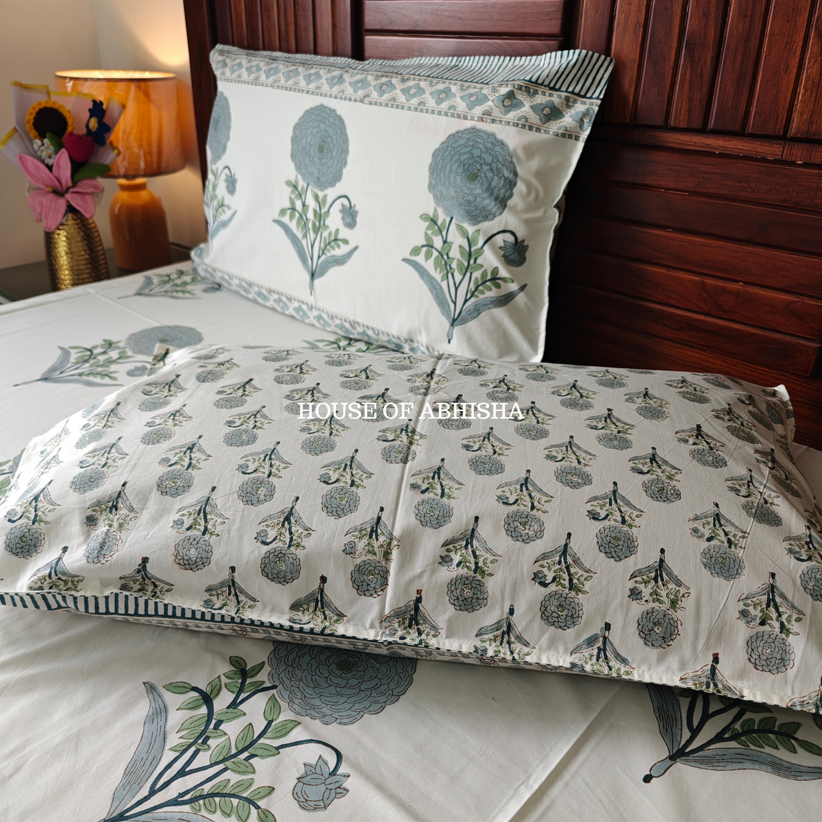 Rajnigandha Hand Block Premium Bedsheet Set