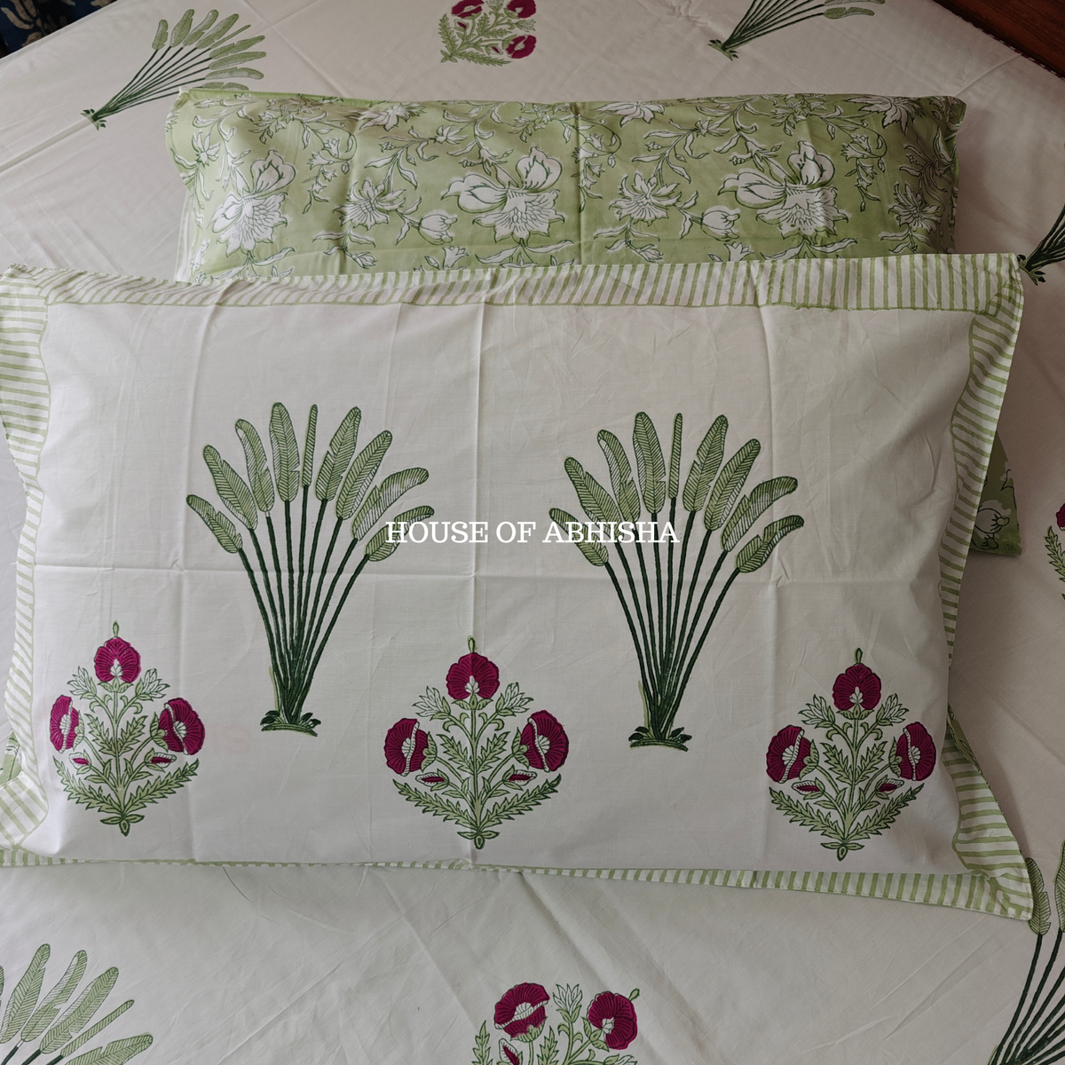 Miraaya Hand Block Premium Bedsheet Set