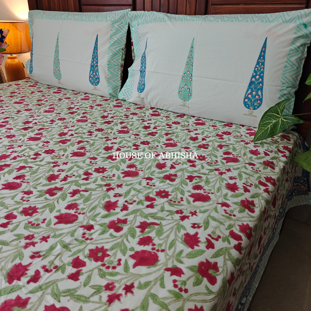 Bageecha Hand Block Premium Bedsheet Set