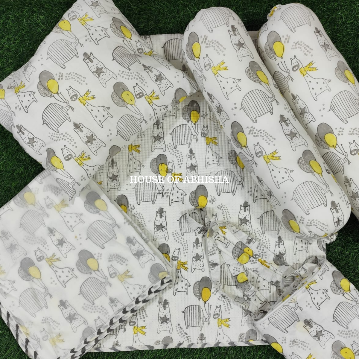 Giraffe World Hand Block Printed Baby Bedding Set
