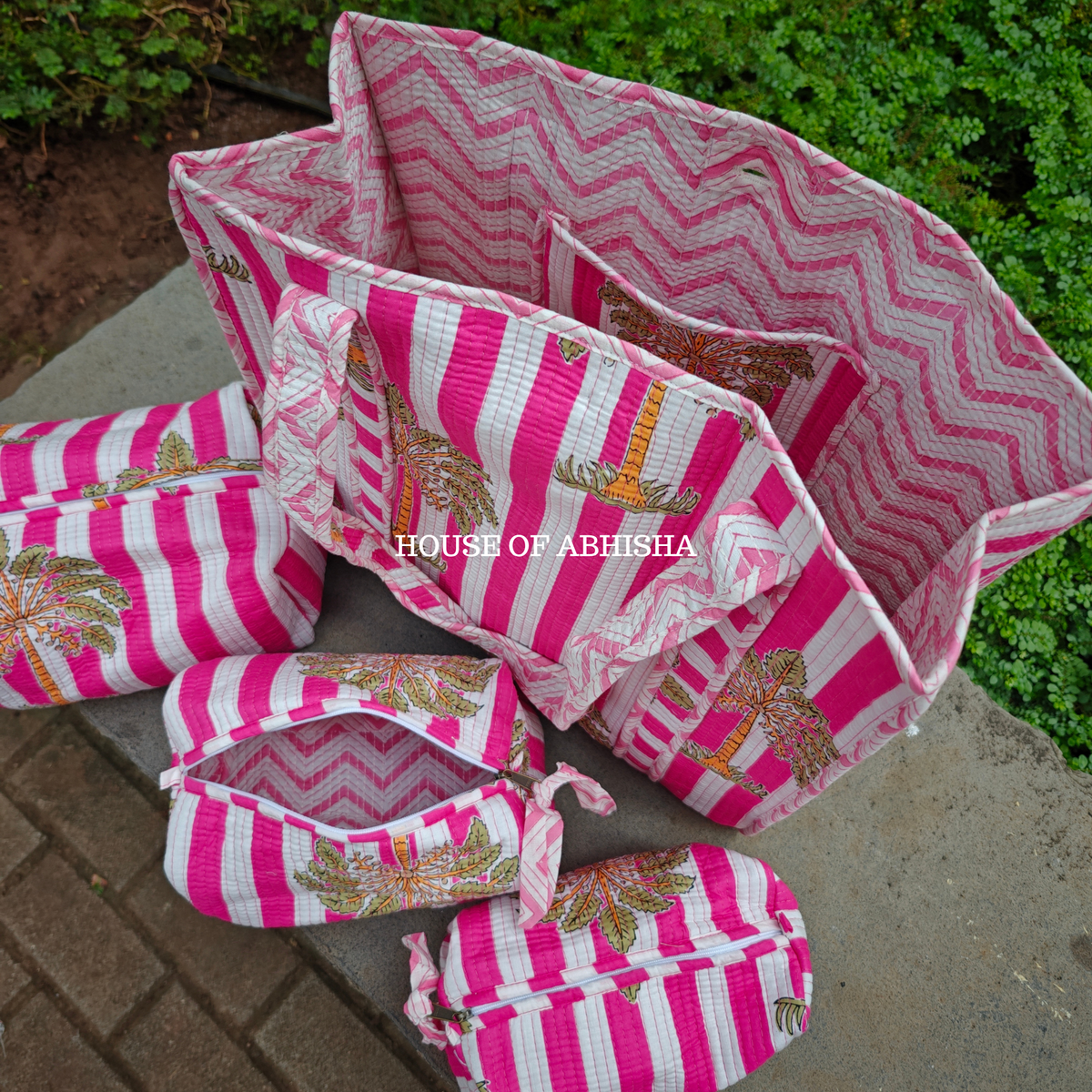 Palm Grove Quilted Cotton Tote Bag + Pouch (Set of 3) Combo