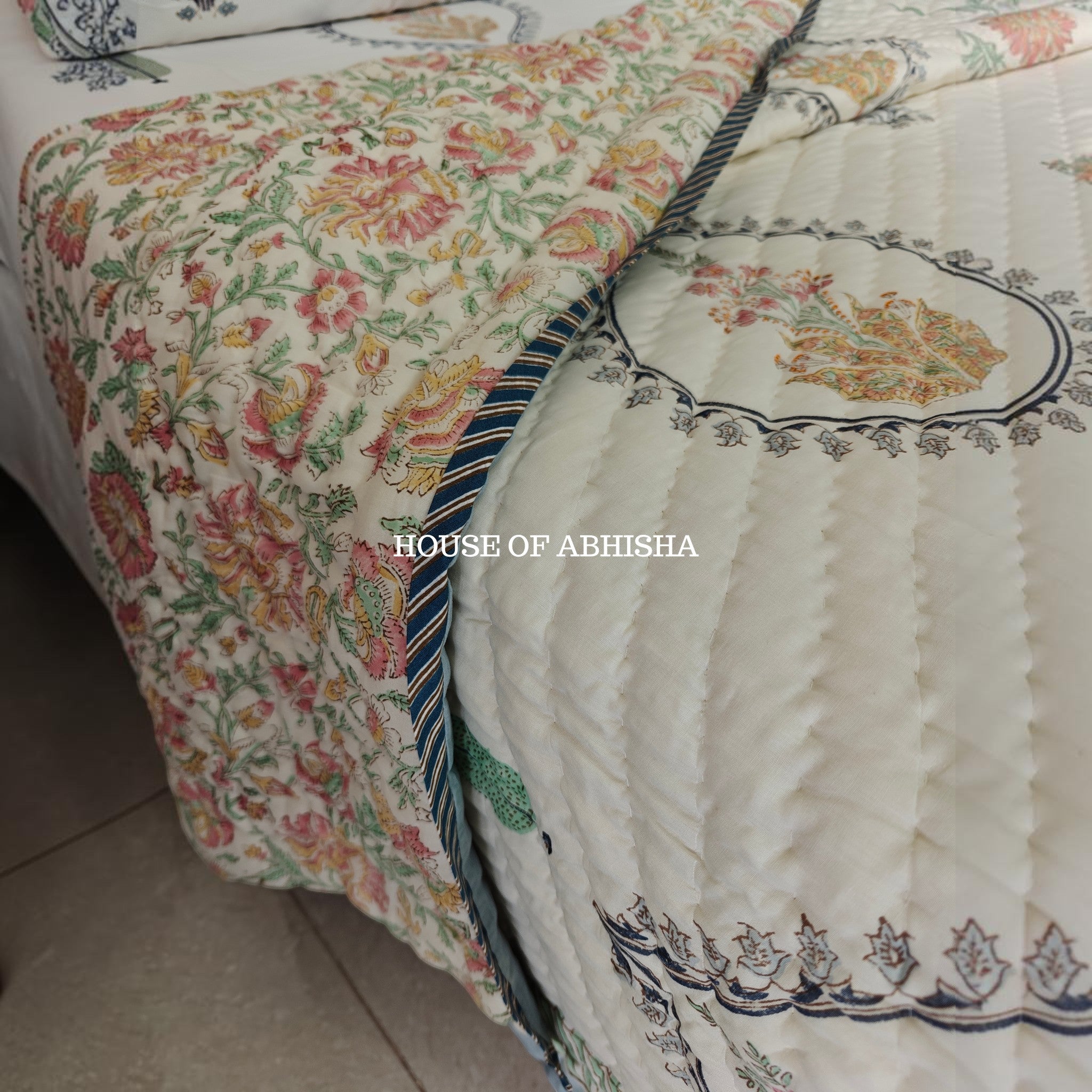 Mughal Bagh Reversible Organic Mulmul Cotton Quilt