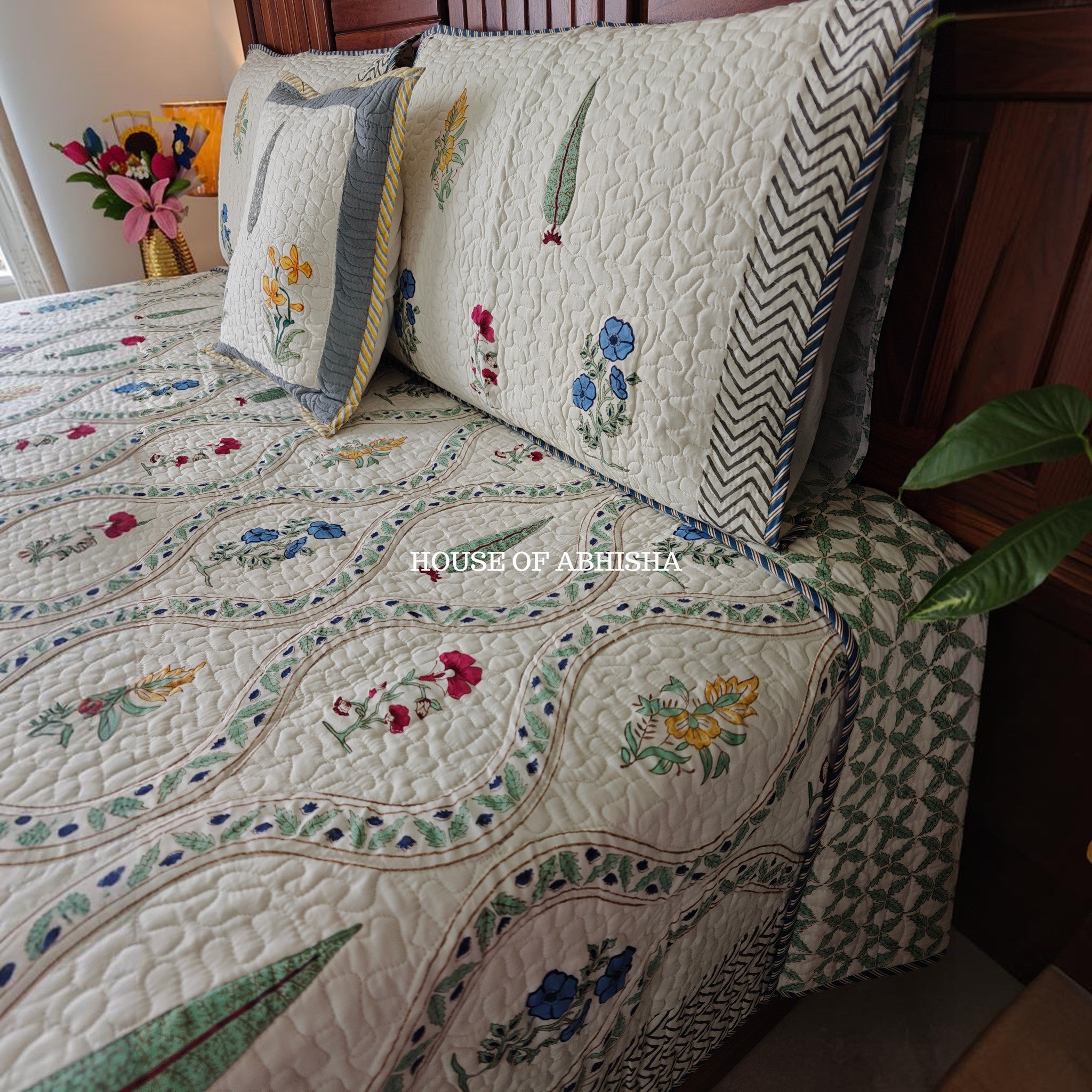 Aprajita Quilted Cotton Reversible Bedcover